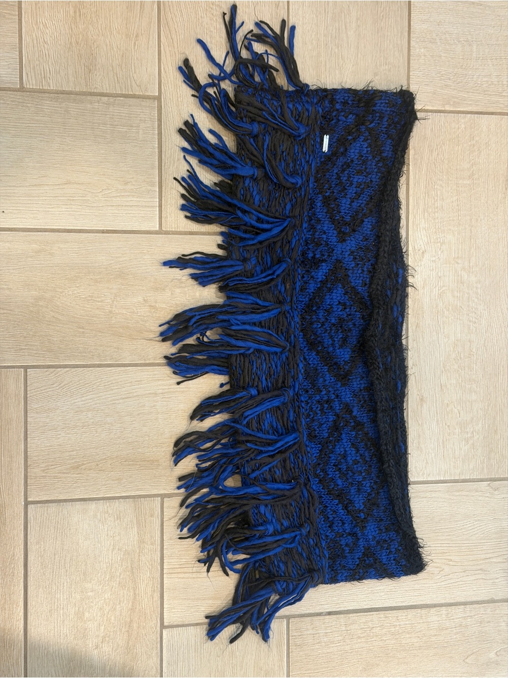 Steve Madden Infinity Loop Blue and Black Fringe Knit Scarf